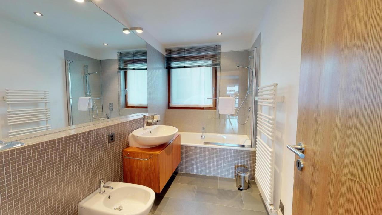 Bitabergh - Maloja Apartment Bagian luar foto